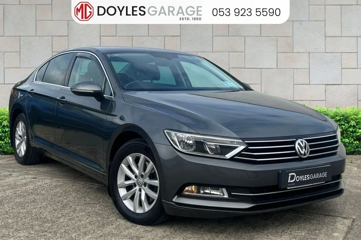 Volkswagen Passat Comfortline 1.6 TDi Diesel 120b - Image 1