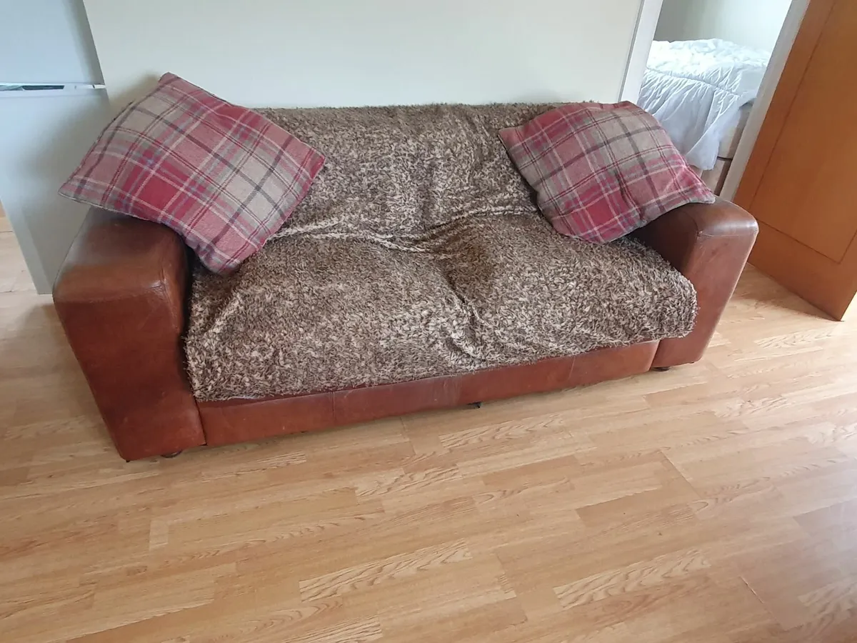 Household and interiors - Image 1