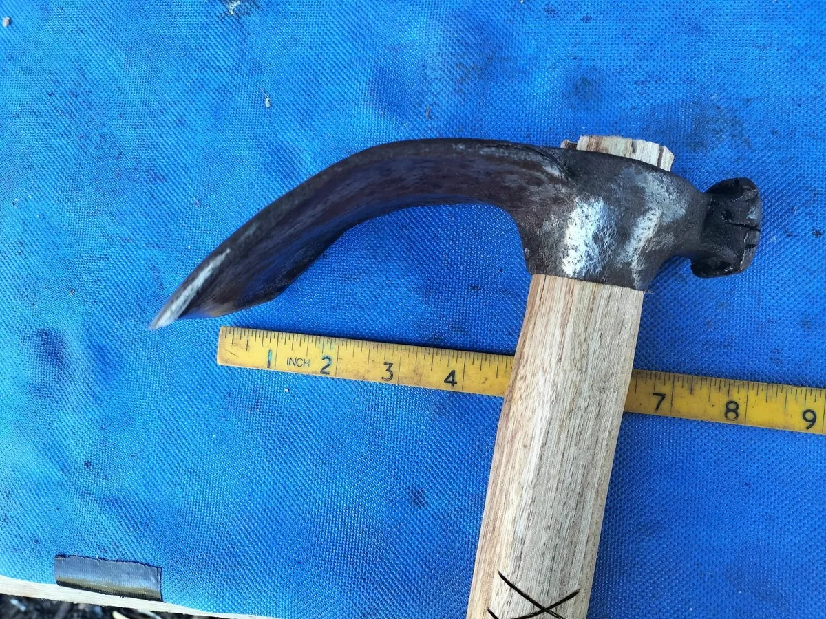 A Lipped Adze - Image 4