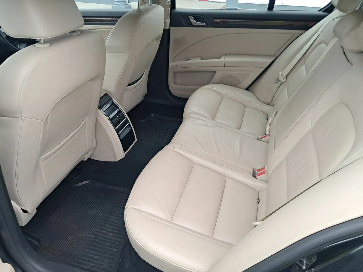 Skoda Superb 2.0TDI 170HP - Image 4