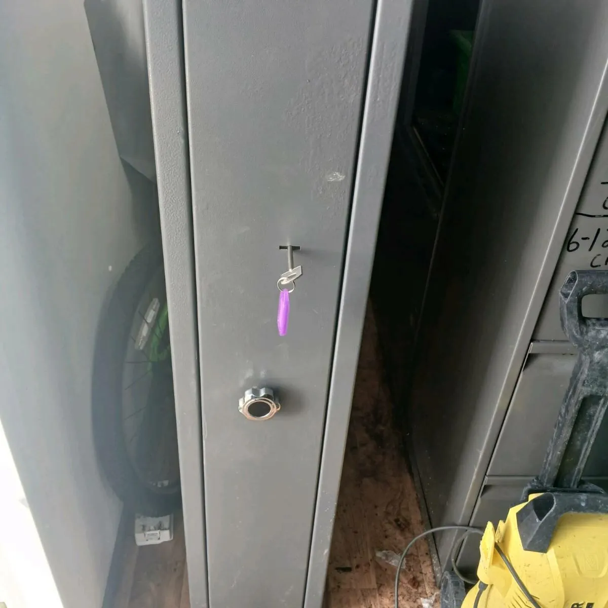 Gun safe - Image 3