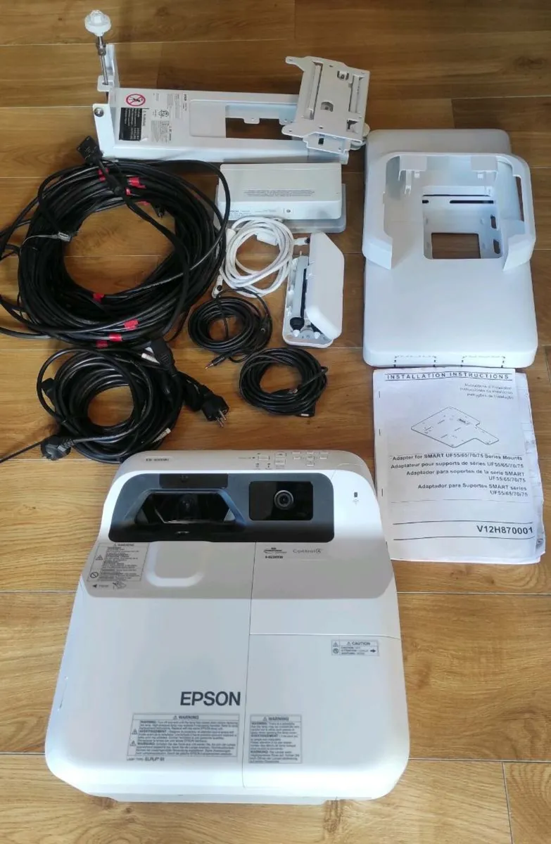 Epson Projector EB-695Wi - Image 1