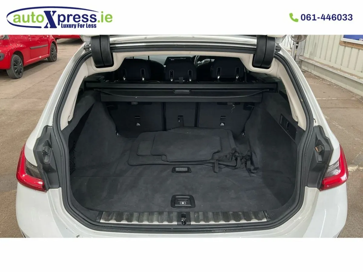 BMW 3-Series 320D Estate Automatic - Image 4