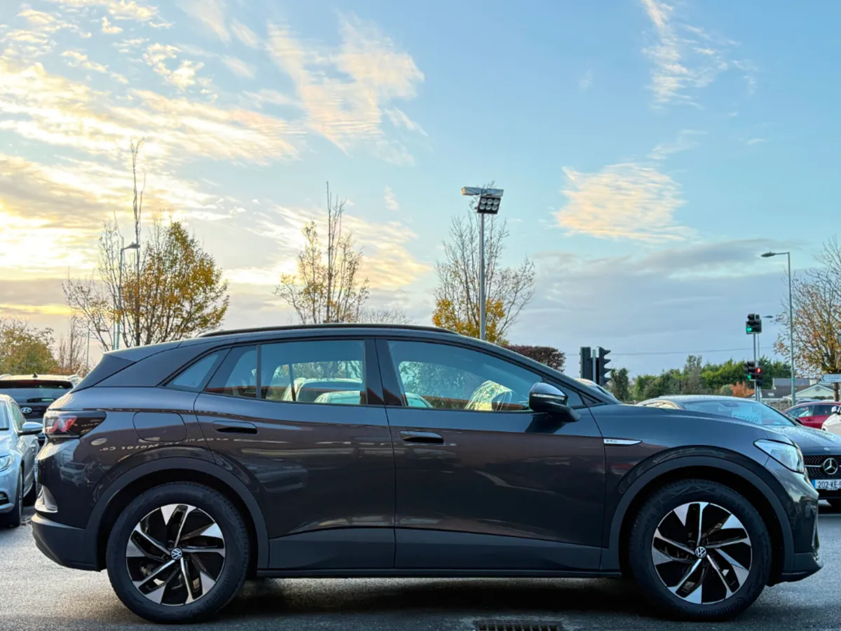 Volkswagen ID.4 PRO 150 KW LIFE 77KWH 204HP PROPER - Image 4