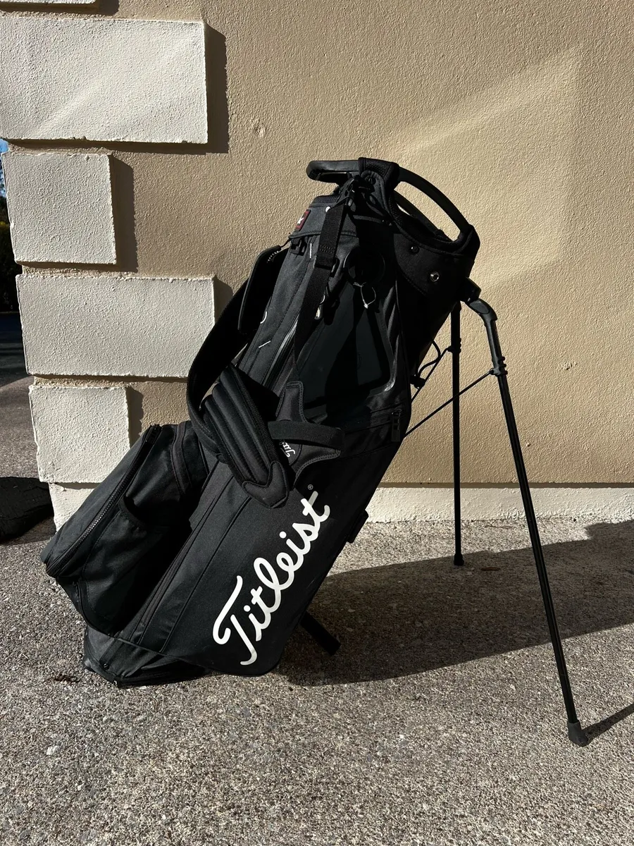 Titleist Golf Bag - Image 1