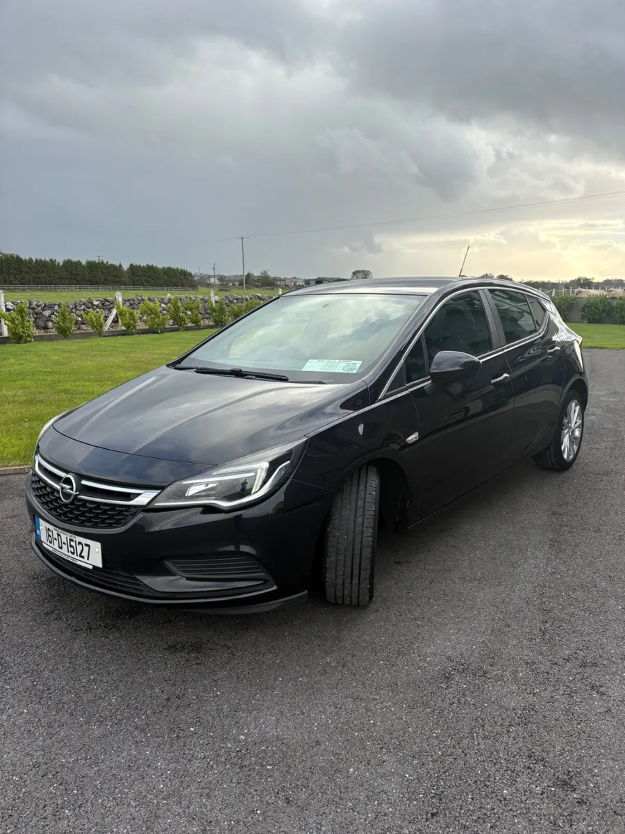 Opel Astra 2016 - Image 2