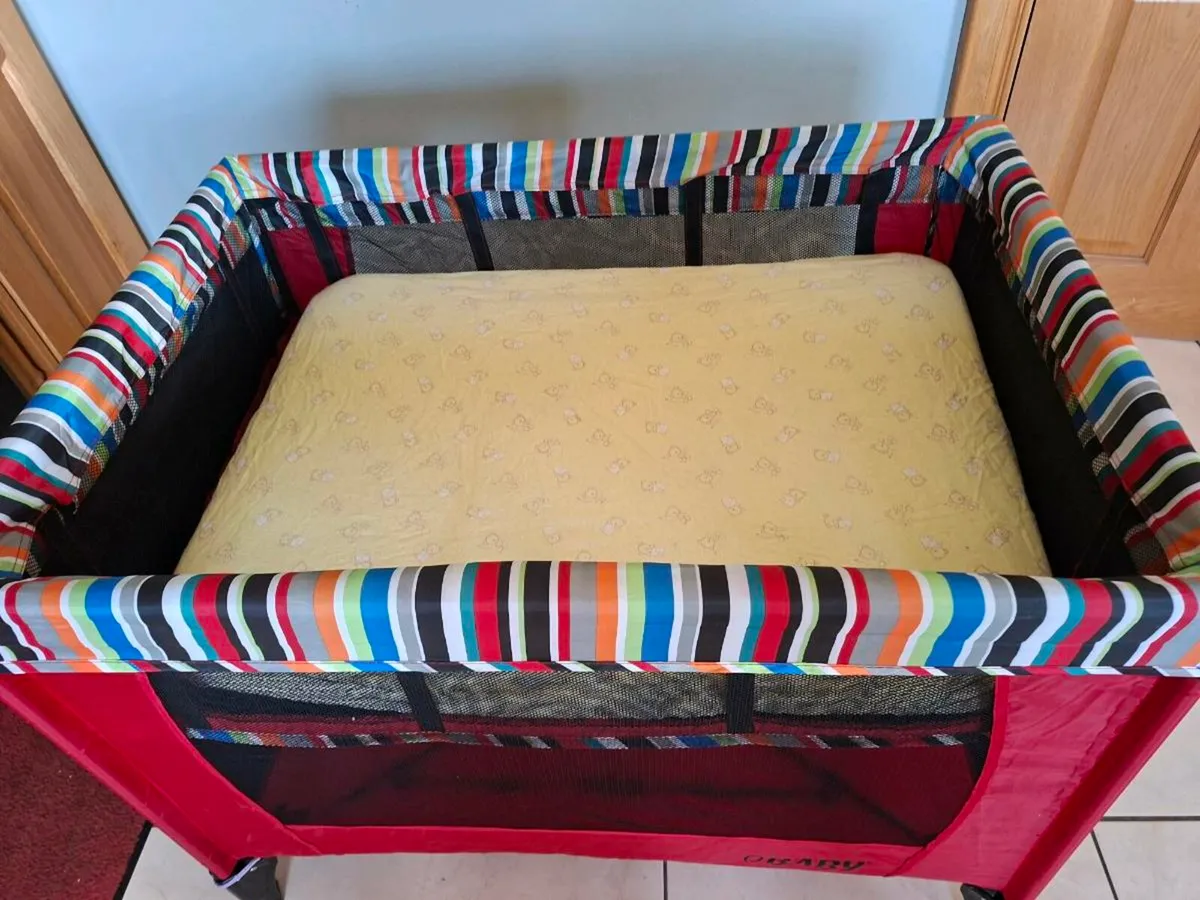 Obaby Travel Cot with bassinet, mattress, mattress - Image 2