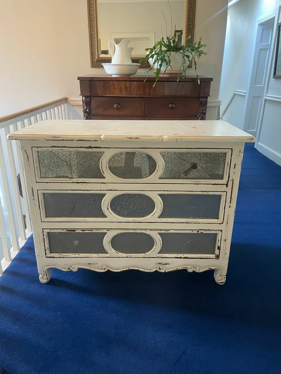 Reproduction Mirrored Antique Chest of Drawers - Image 1