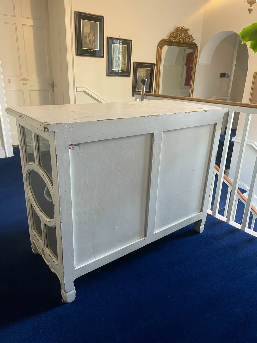 Reproduction Mirrored Antique Chest of Drawers - Image 4