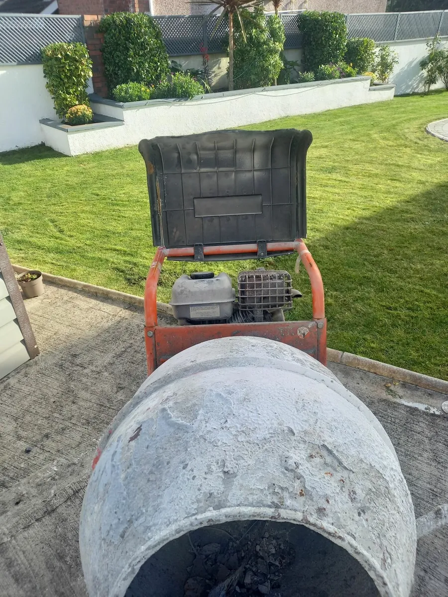 Cement mixer - Image 2