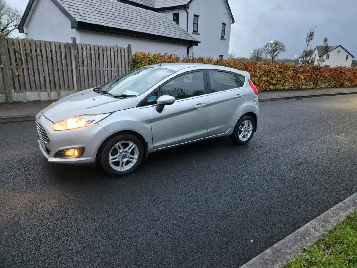 Ford Fiesta Zetec 1.25 petrol - Image 4