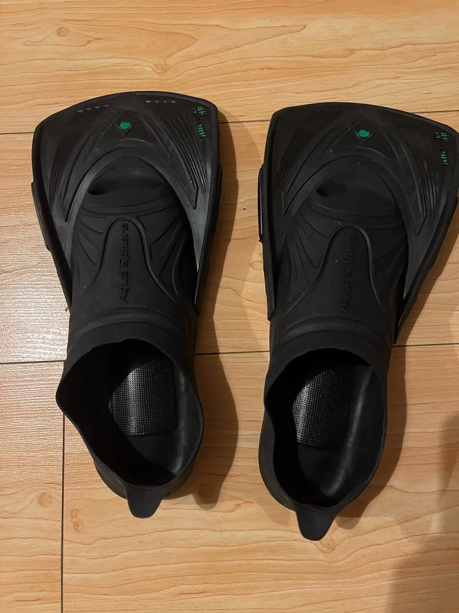 Swimming fins - Image 1