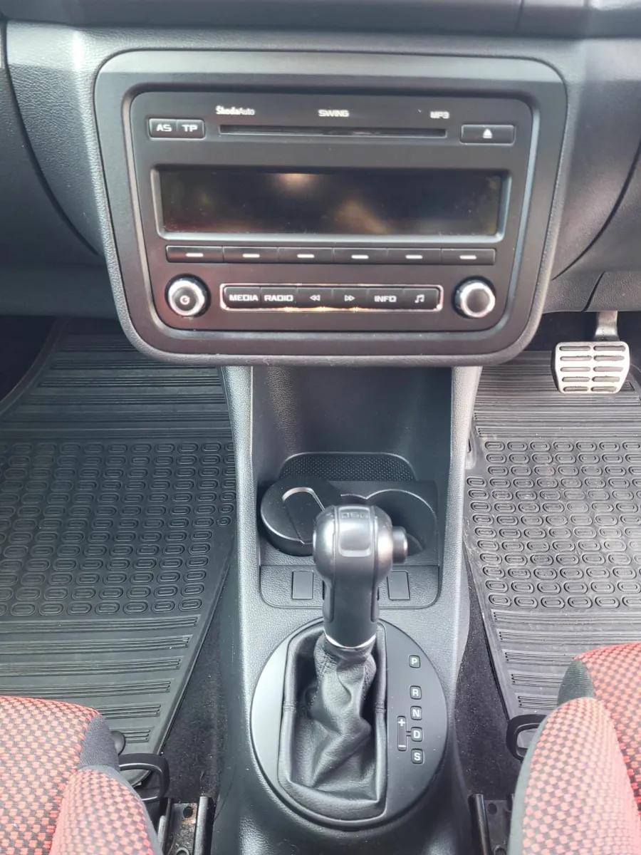 Skoda Fabia 2012 Automatic - Image 2