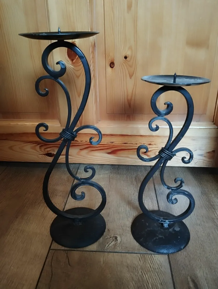 Set of candle holders