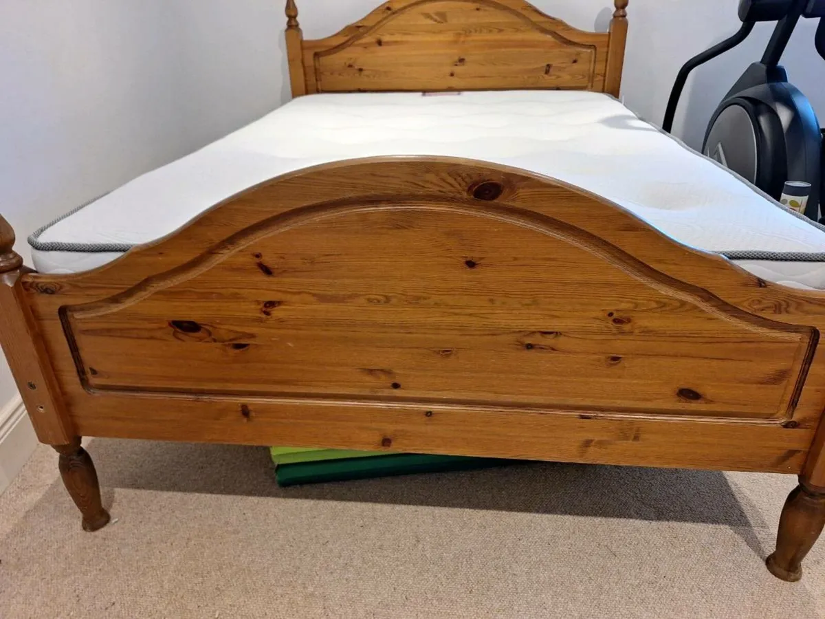 Bedroom furniture - Image 2