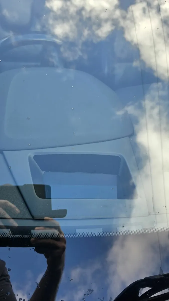 Volvo V90 Inscription D4 low kms - Image 4