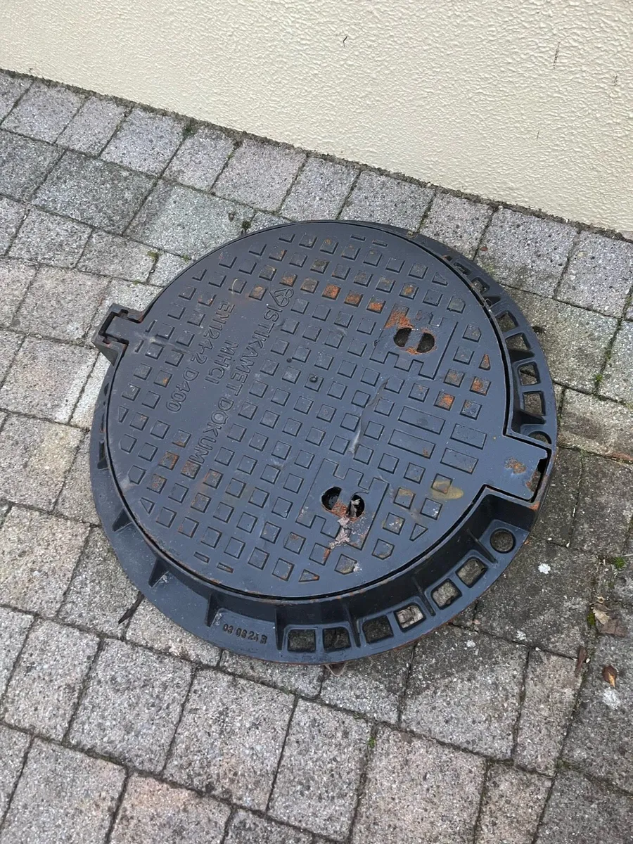 Manhole covers - Image 2