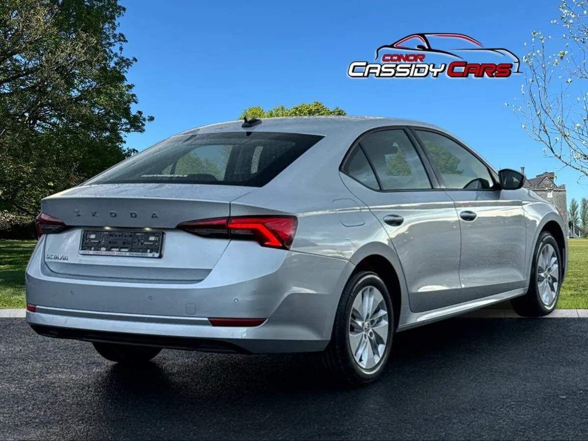 Skoda Octavia 2.0 SE TECHNOLOGY TDI // 12 MONTH WA - Image 2