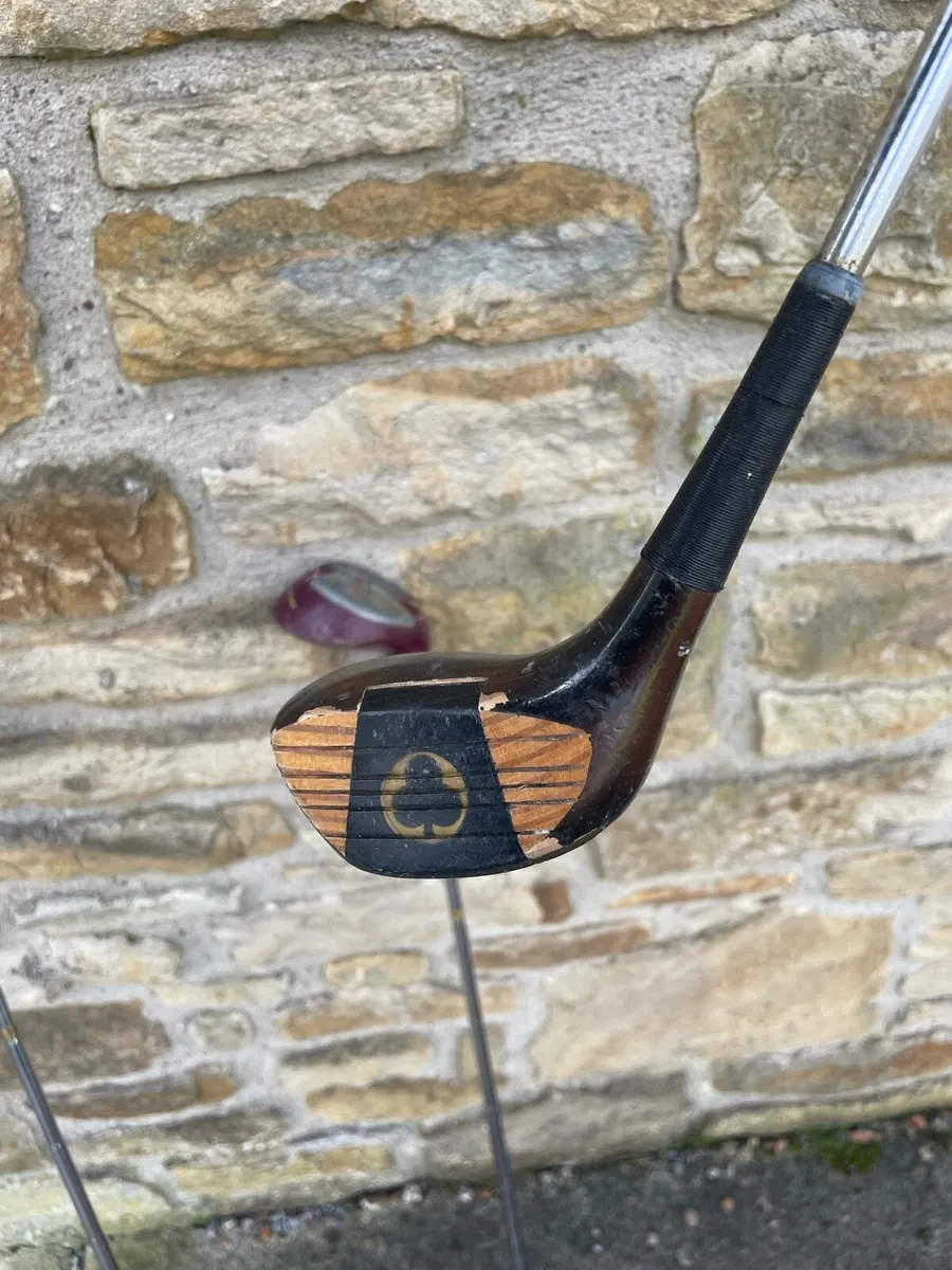 Golf Clubs - 2 Wood, 3 Wood & 4 Wood - Image 3