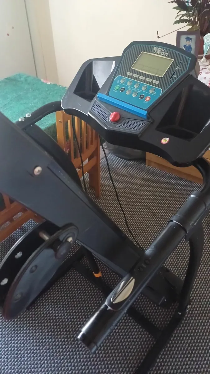 Treadmill - Image 2