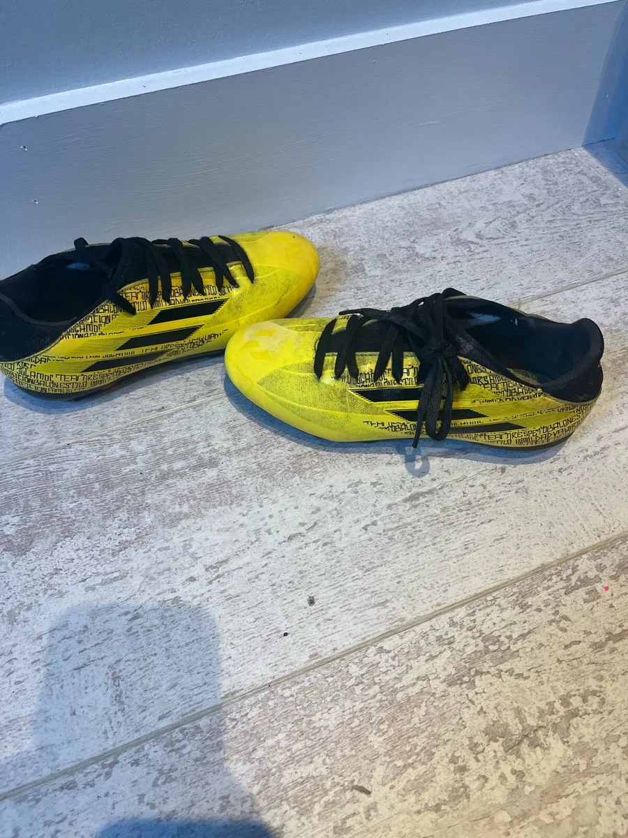 Adidas football boots - Image 2