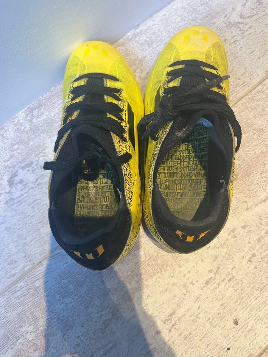 Adidas football boots - Image 4