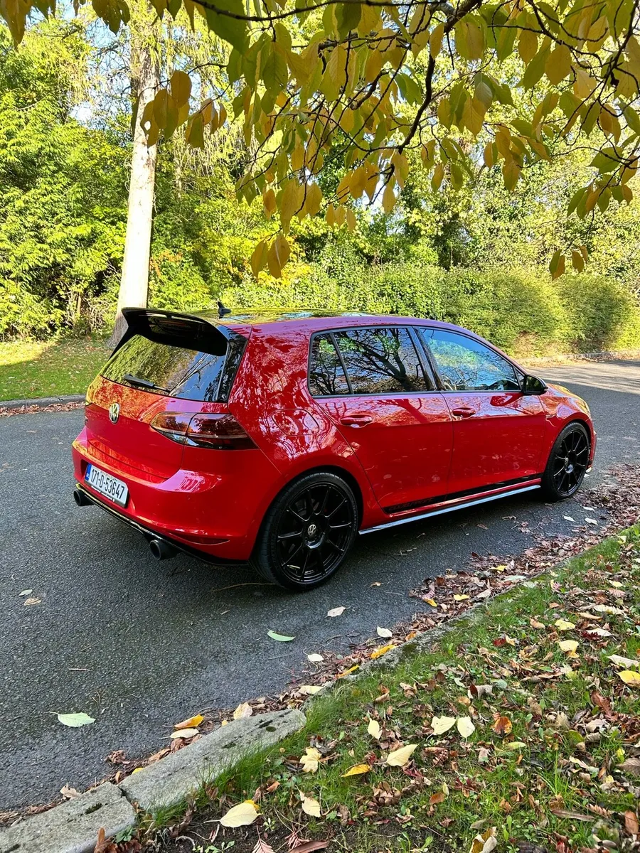 2017 Volkswagen Golf GTI Clubsport Edition 40 - Image 3