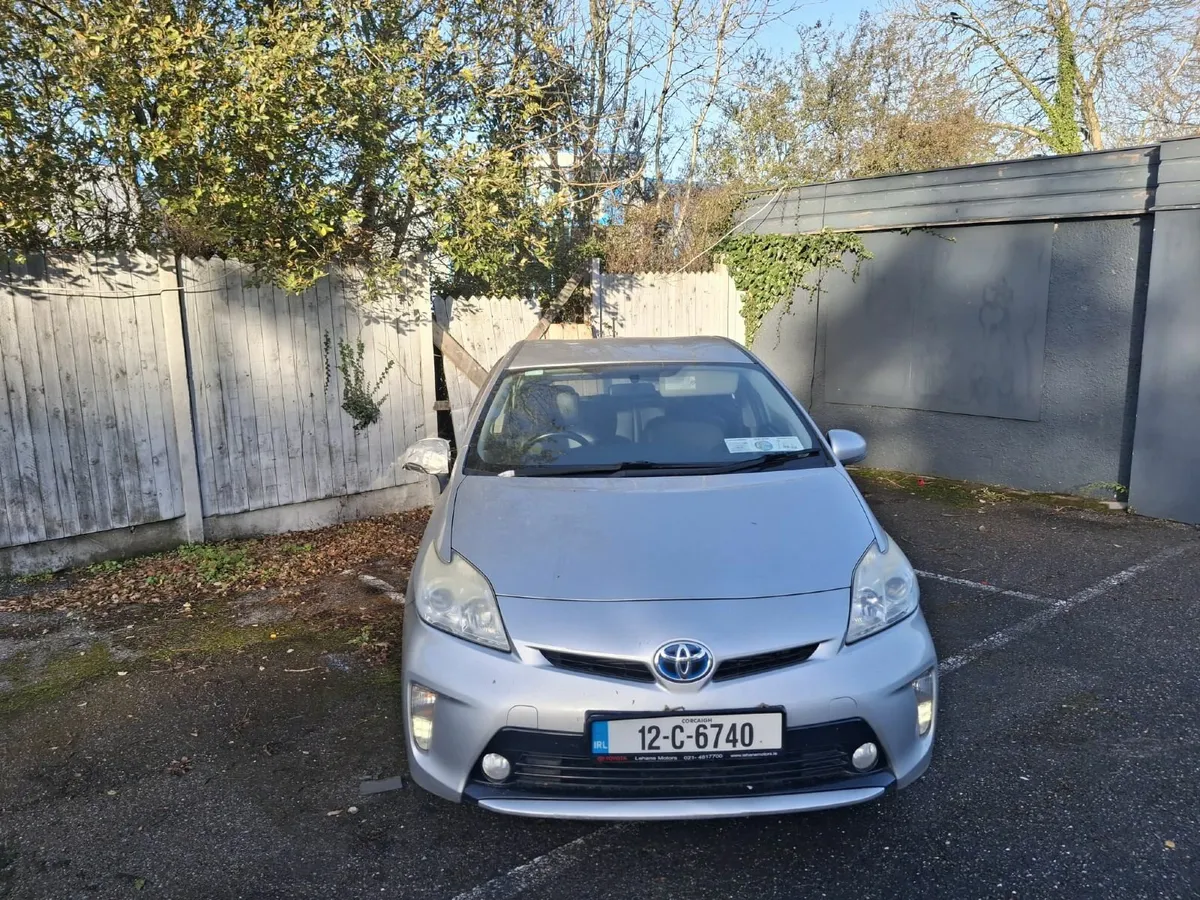 Toyota Prius 2012 - Image 2