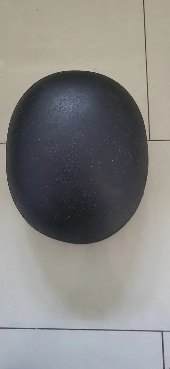 2x horse riding helmet - Image 2