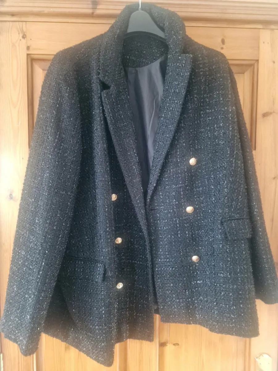 Fab new black blazer jacket sz 26 - Image 1