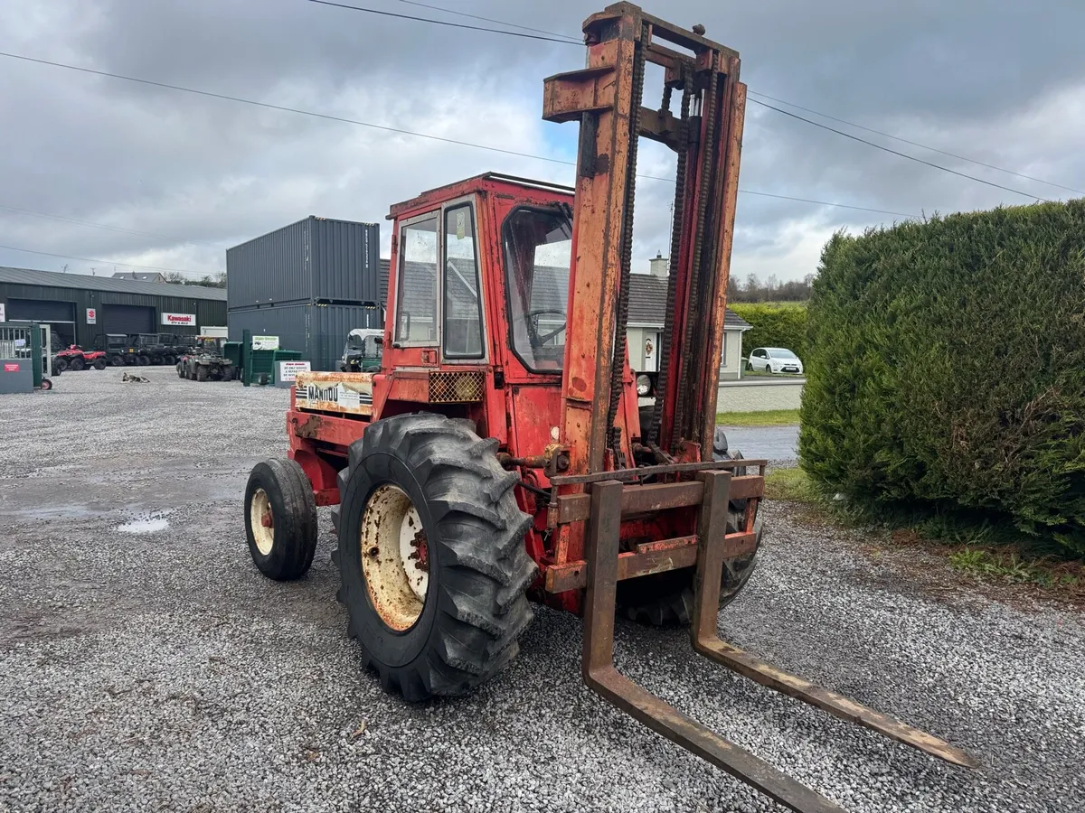 Manitou mb26 rough terrain forklift - Image 3