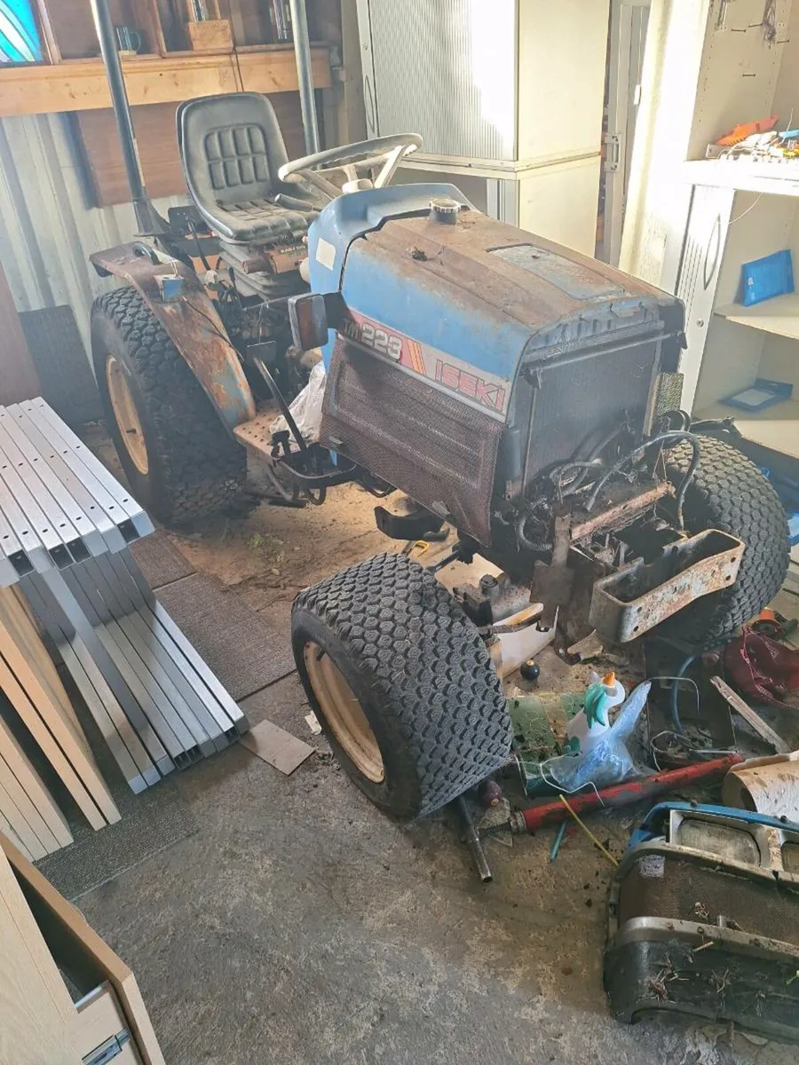 Iseki tm 223 compact tractor - Image 1