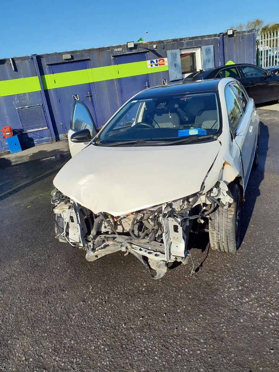 2018 TOYOTA AURIS HYBRID - Image 4