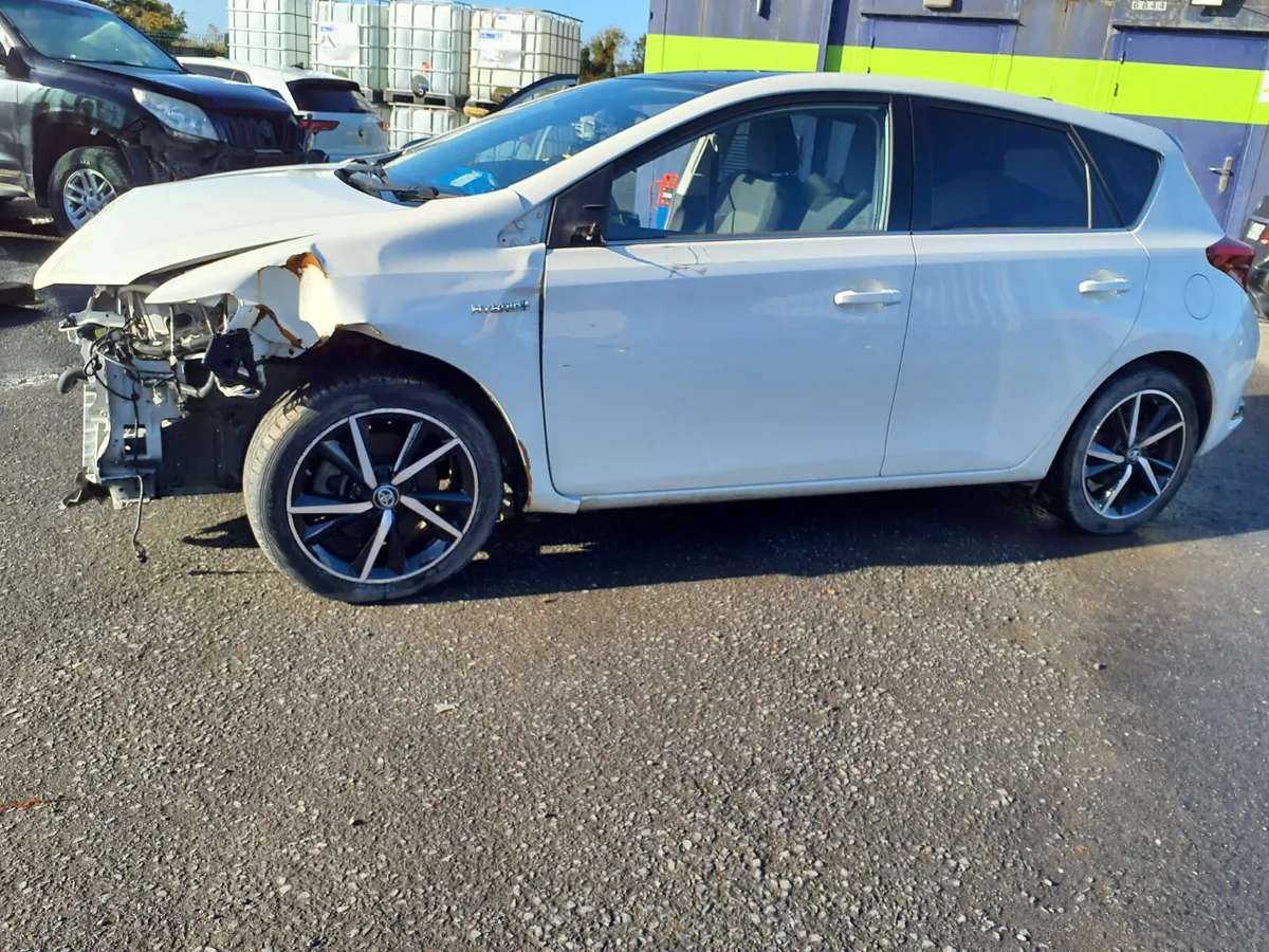 2018 TOYOTA AURIS HYBRID - Image 3
