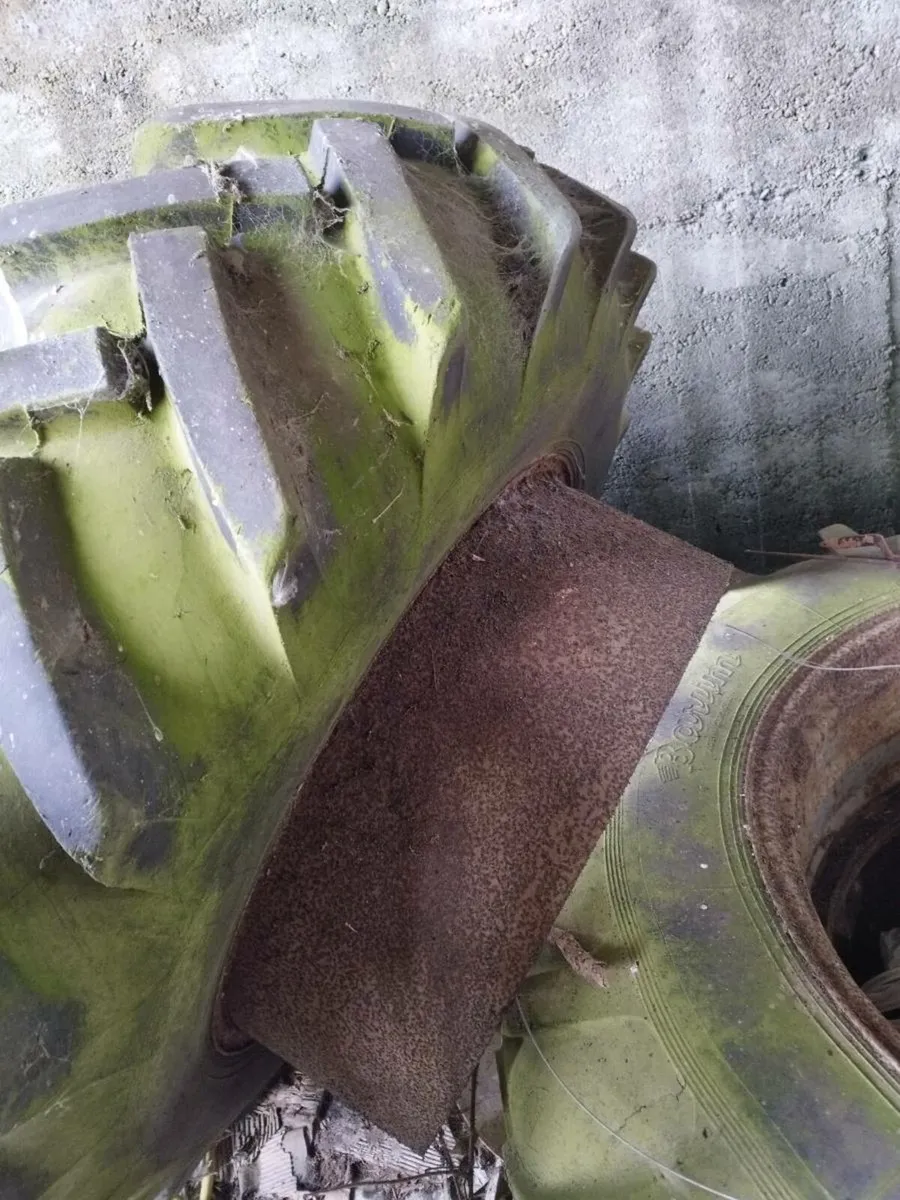 Dual Wheels - Image 1