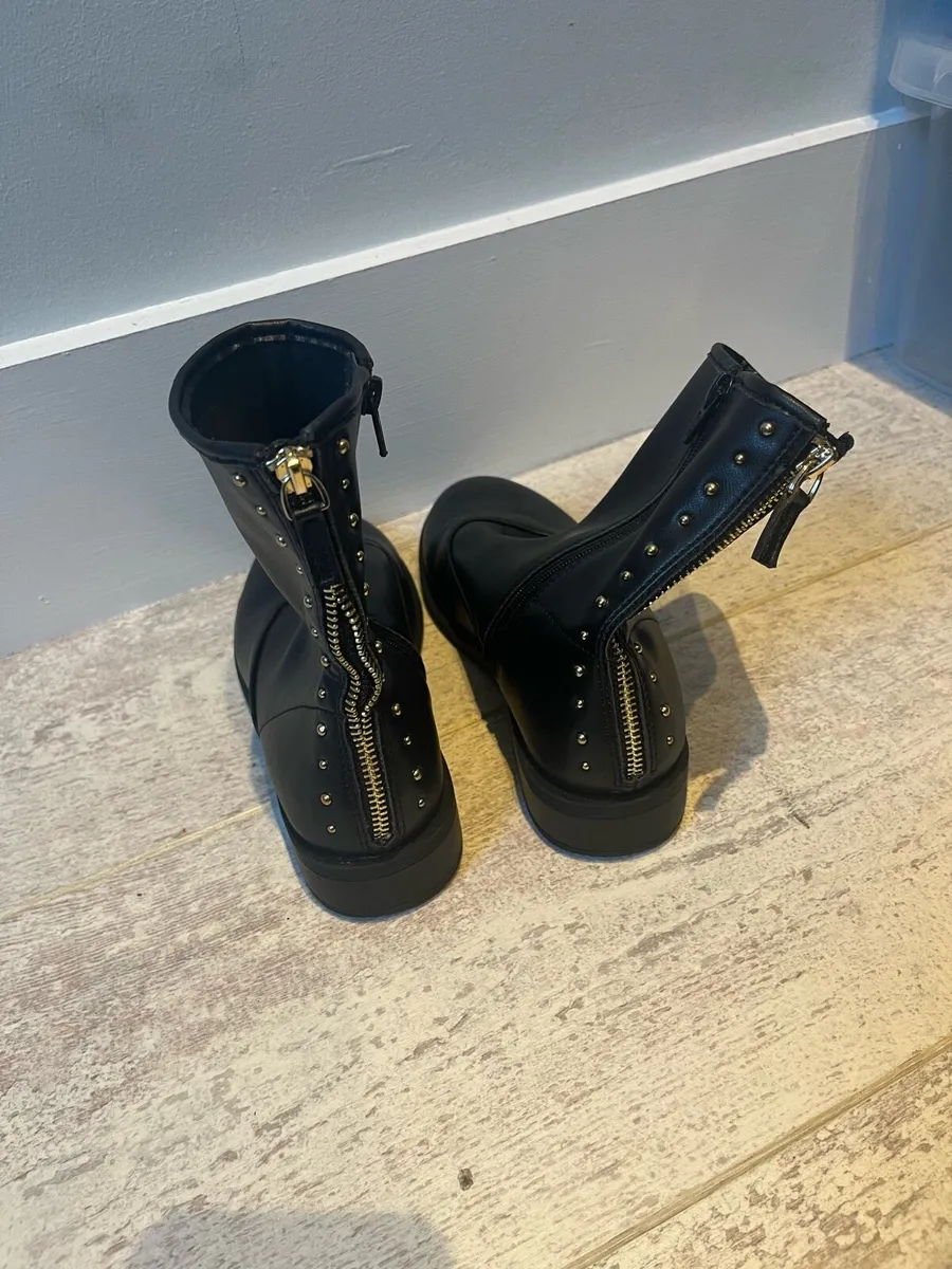 Zara girls boots - Image 2
