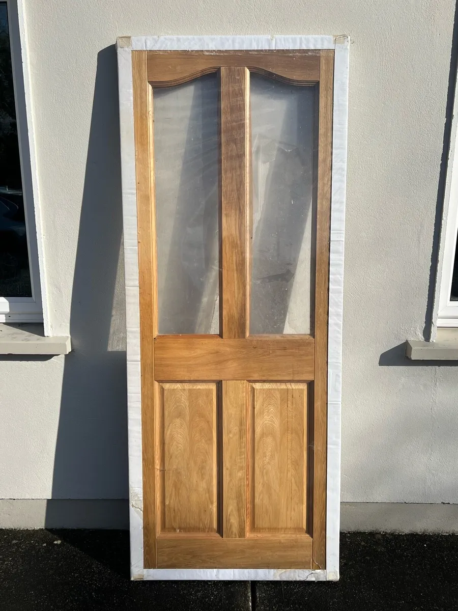 Oak internal door - solid pre veneered finish - Image 1