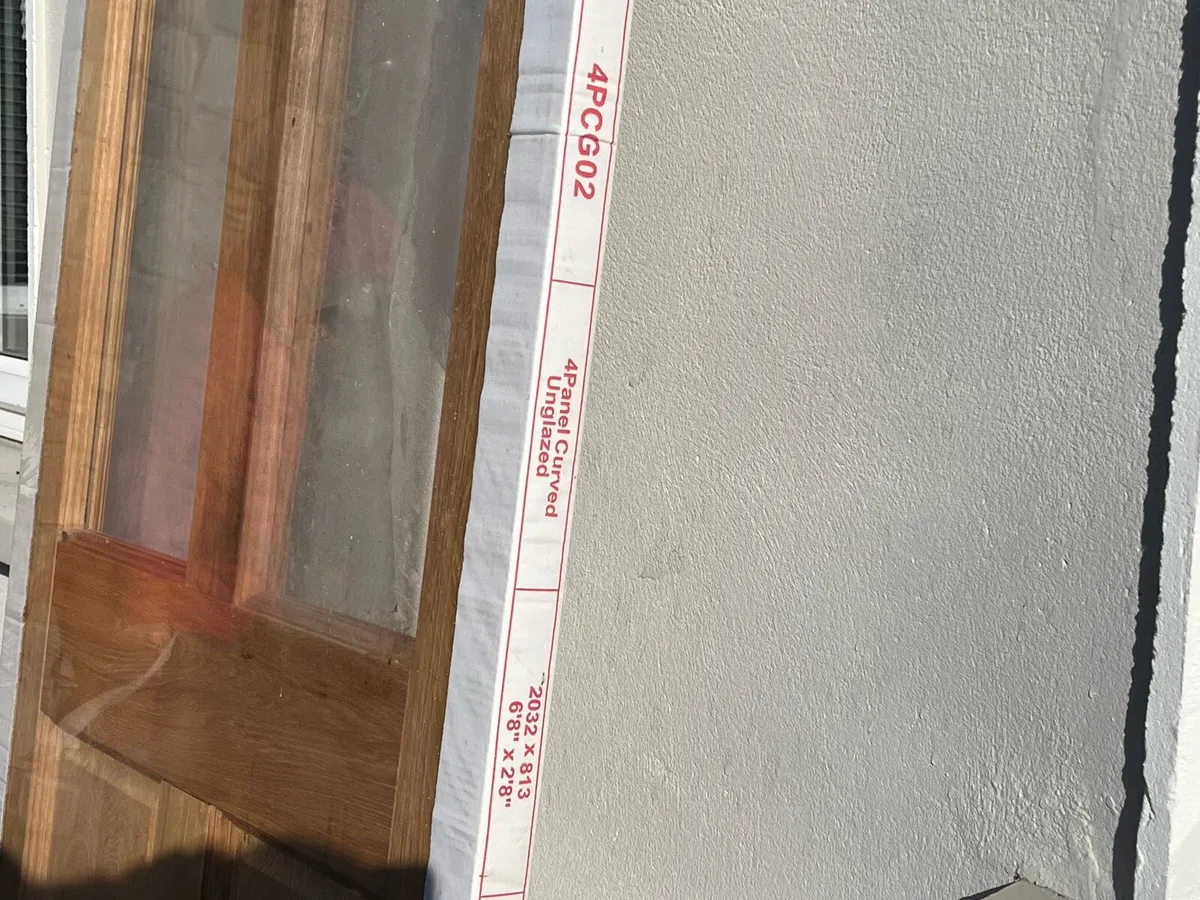 Oak internal door - solid pre veneered finish - Image 2