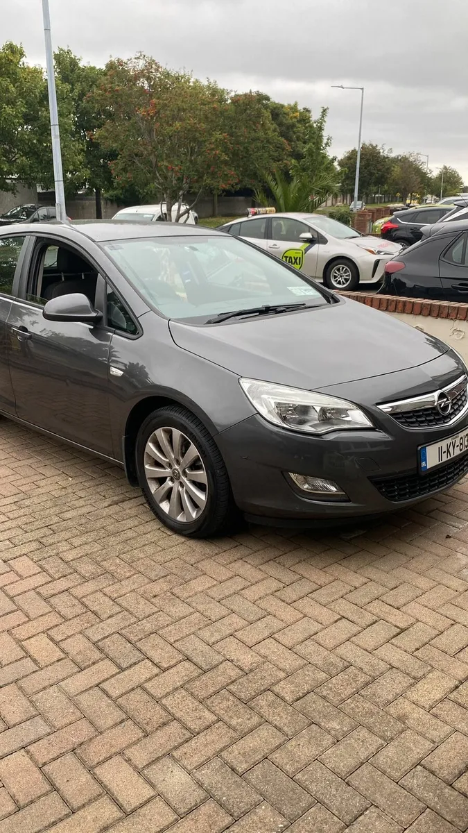 Opel Astra for Breaking - Image 1