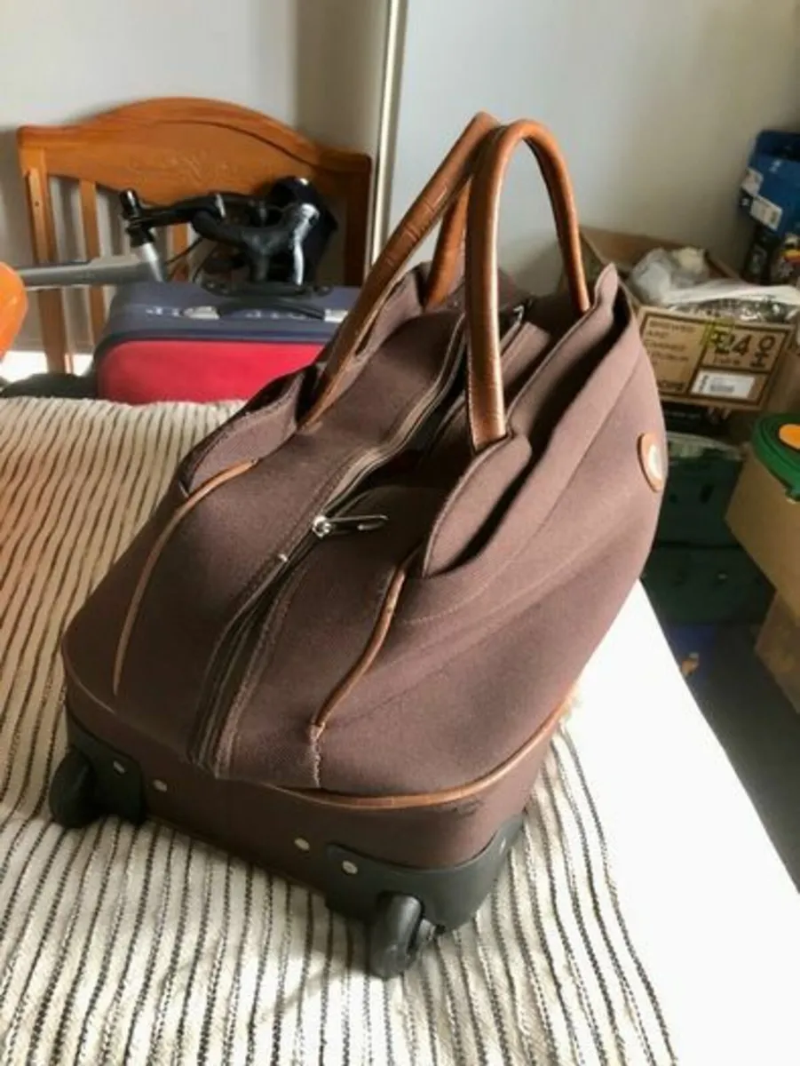 Travel case/bag - Image 1