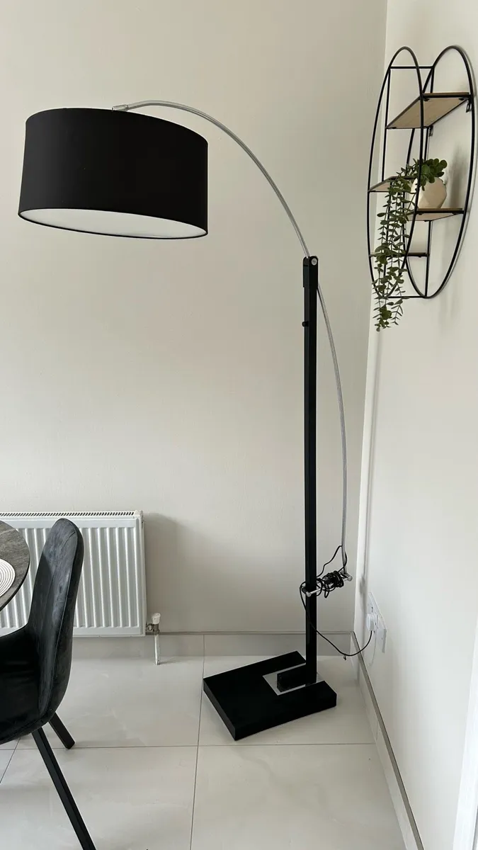 Floor lamp