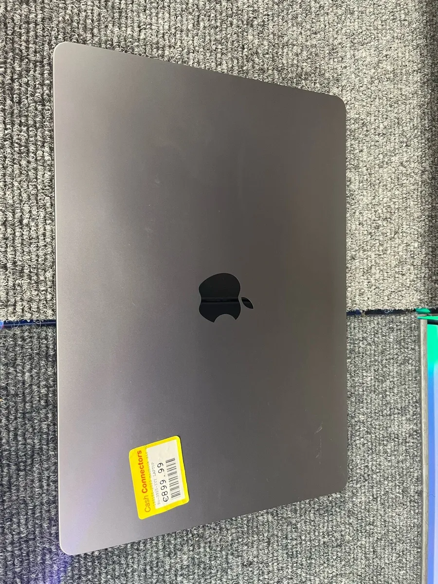 2023 MacBook Air - Image 2