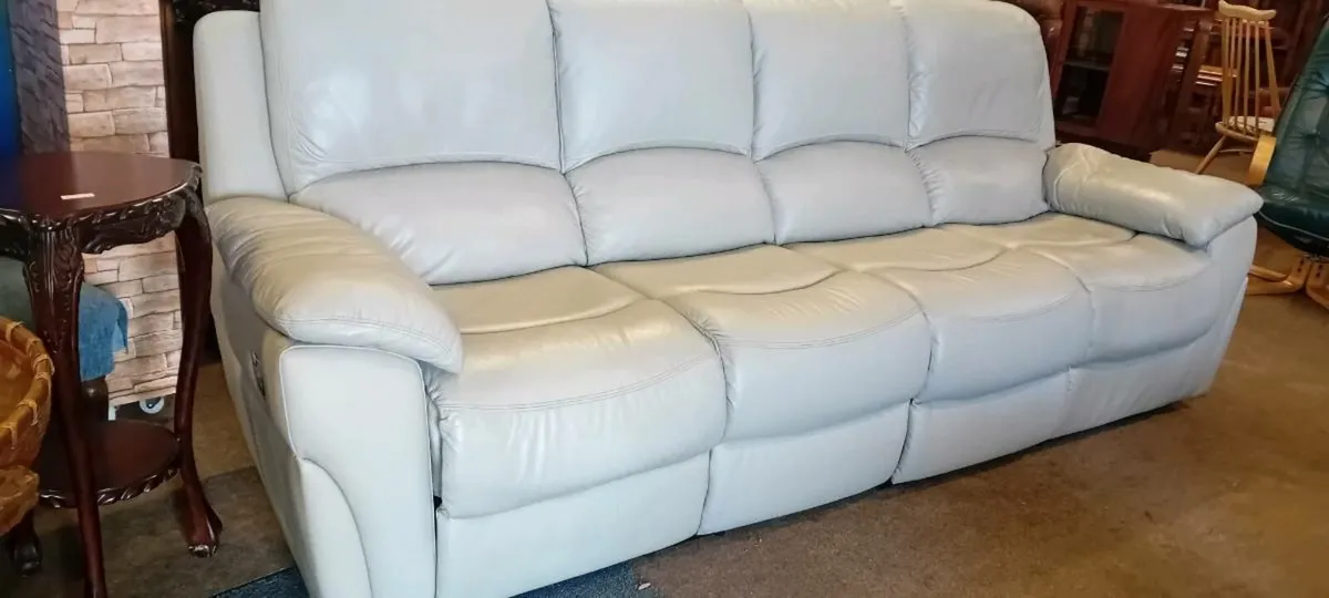 Large Four Seat Leather Recliner Sofa - Image 2
