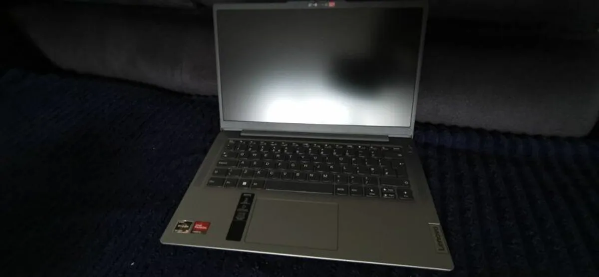 Lenovo laptop - Image 2