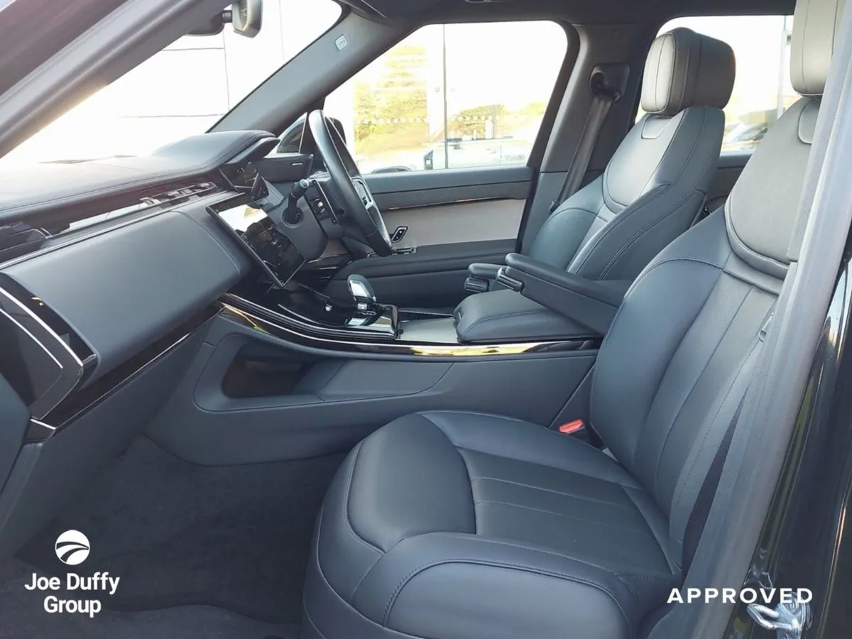 Land Rover Range Rover Sport Dynamic SE P440 - Image 4