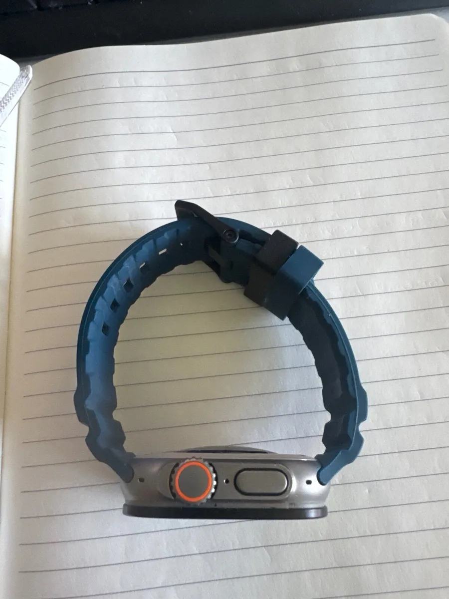 Apple Watch Ultra 49mm - Image 2