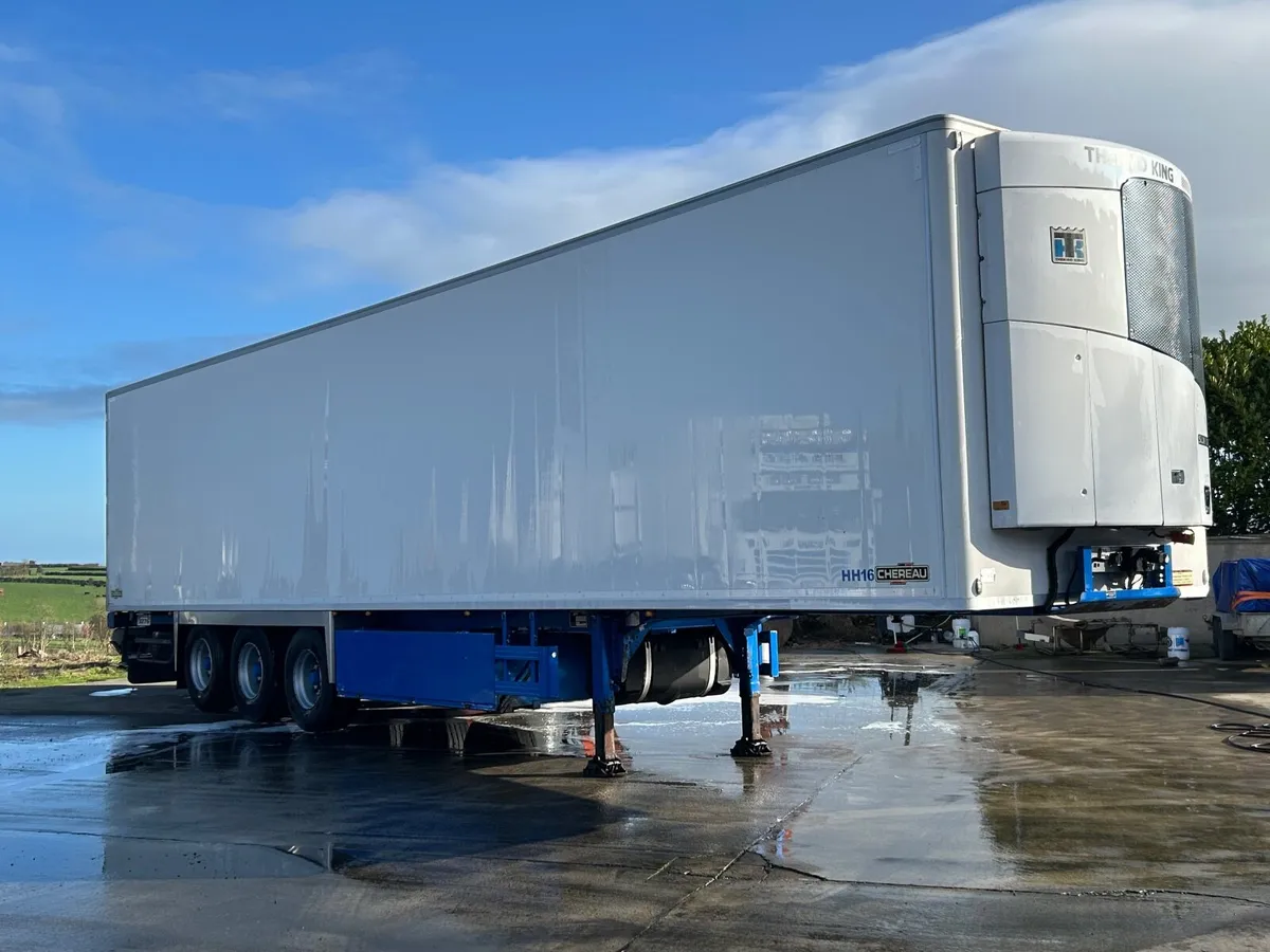 2015 CHEREAU EURORAILER - Image 2