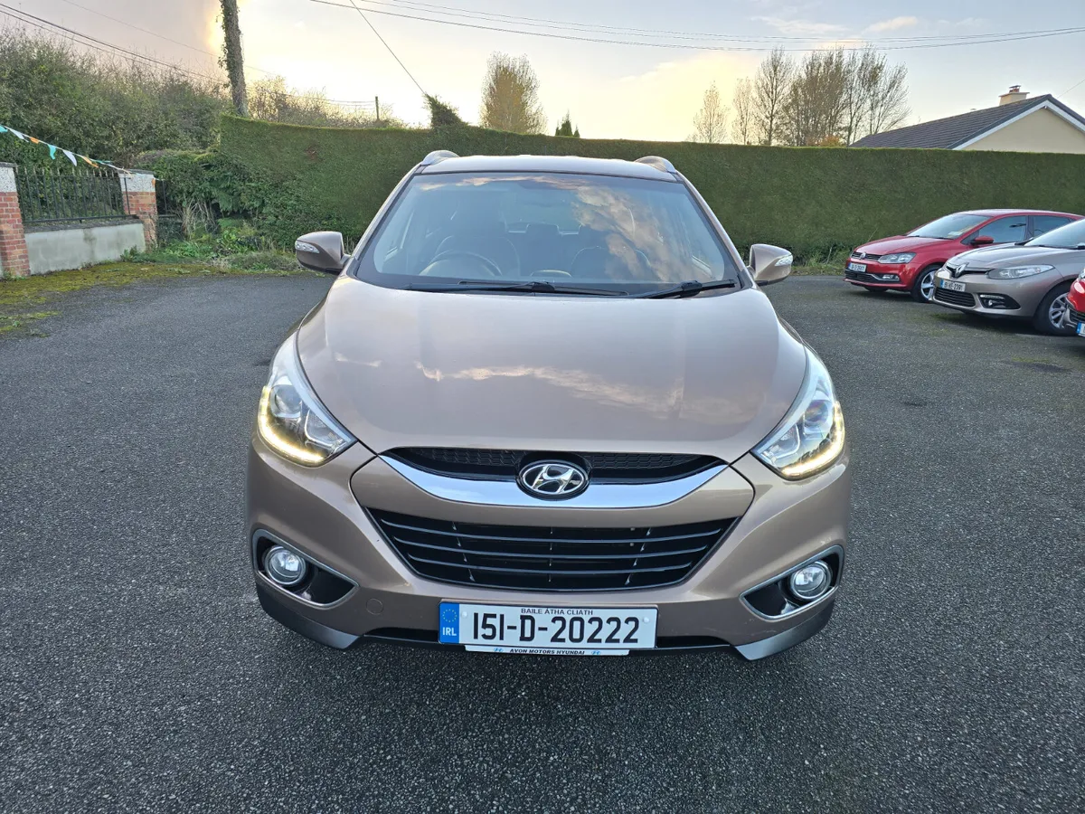 Hyundai ix35 EXECUTIVE Low Mileage - Image 2