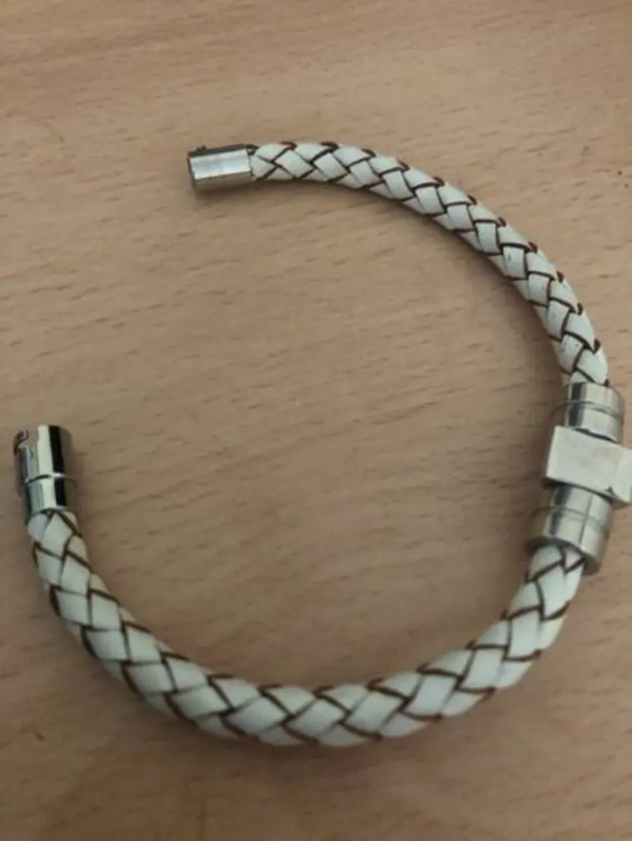 Sand braided vegan bracelet - Image 1