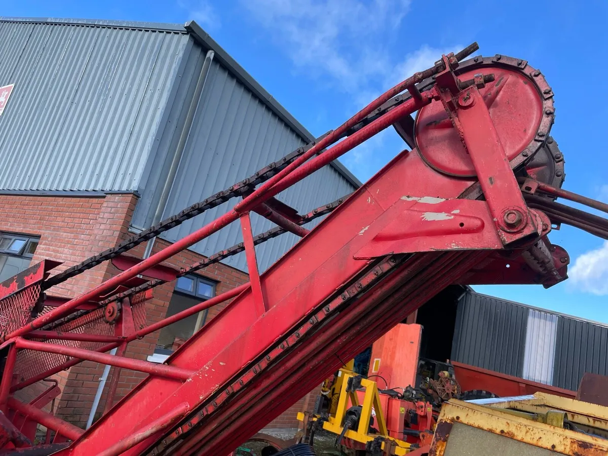 Kverneland stone elevator - Image 4